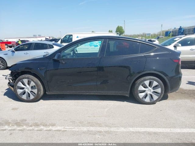 2024 TESLA MODEL Y RWD 15