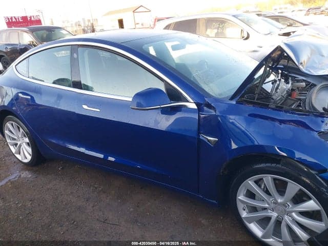 2018 TESLA MODEL 3 LONG RANGE/PERFORMANCE 13