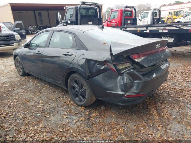 2023 HYUNDAI ELANTRA SEL 3