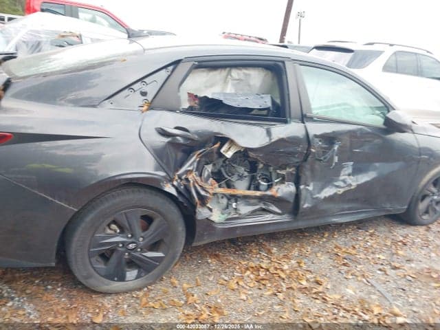 2023 HYUNDAI ELANTRA SEL 6