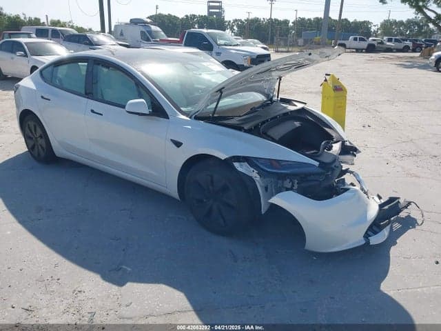 2024 TESLA MODEL 3 1