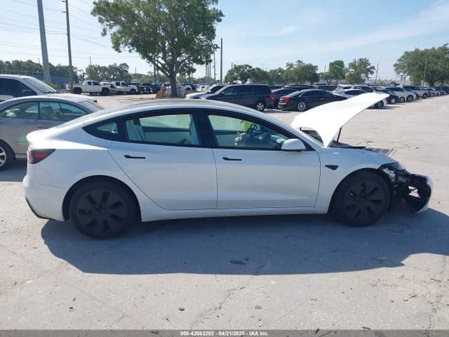2024 TESLA MODEL 3 13