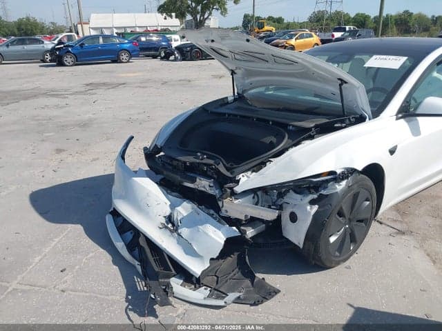 2024 TESLA MODEL 3 6