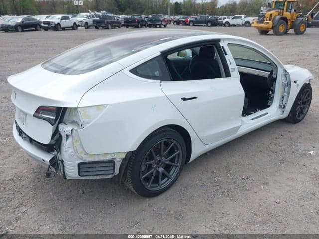 2018 TESLA MODEL 3 LONG RANGE/MID RANGE 4