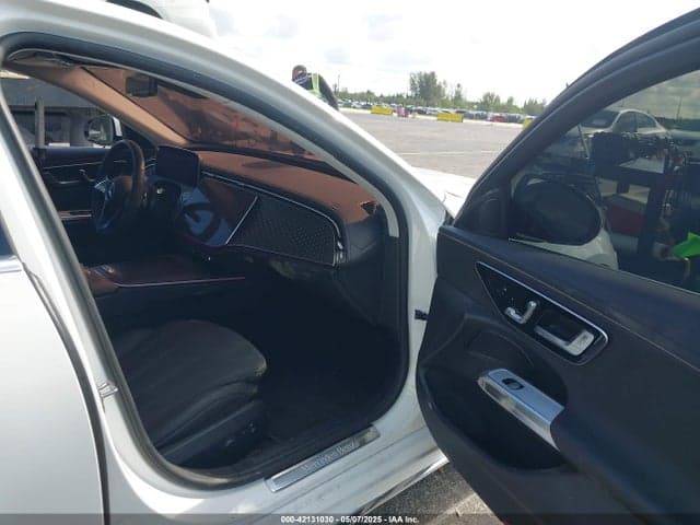 2025 MERCEDES-BENZ E 350 5