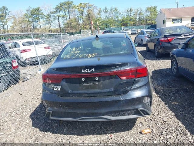 2024 KIA FORTE LXS 15