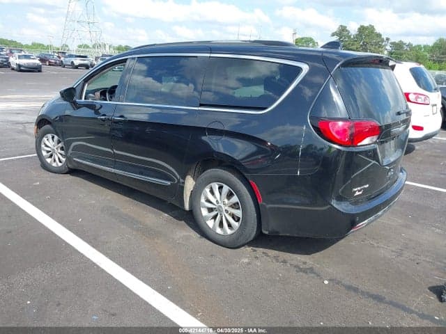 2017 CHRYSLER PACIFICA TOURING-L 3