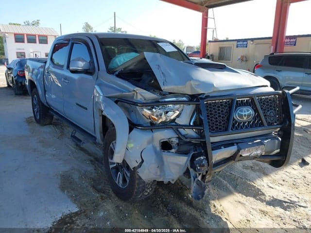 2019 TOYOTA TACOMA TRD SPORT - 1