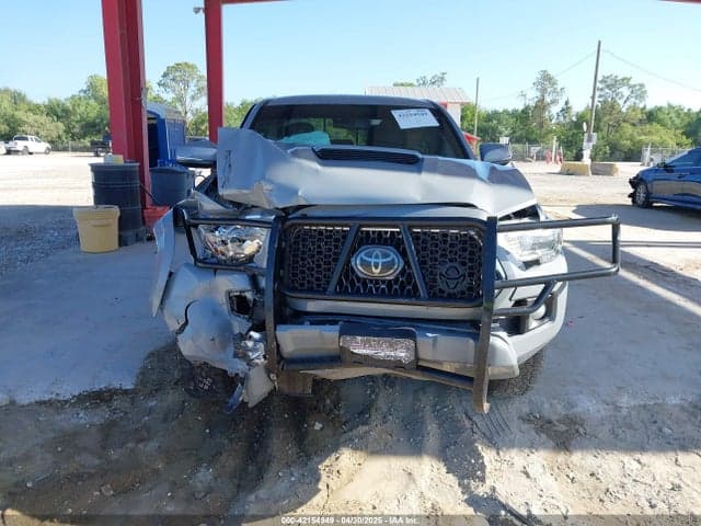 2019 TOYOTA TACOMA TRD SPORT 11
