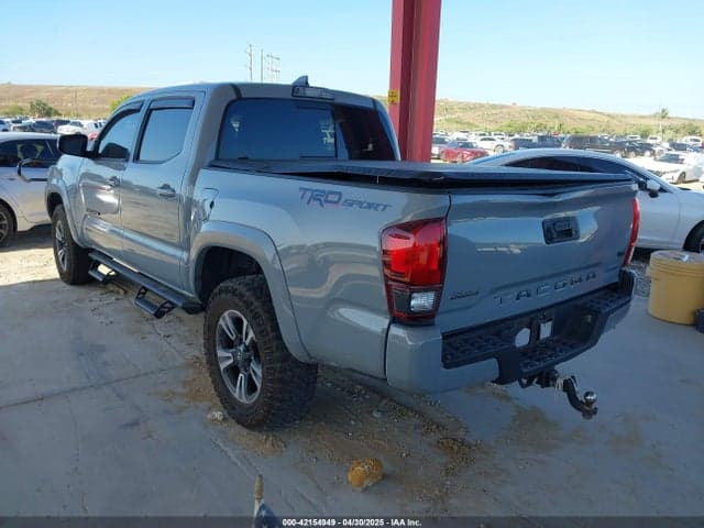 2019 TOYOTA TACOMA TRD SPORT 3
