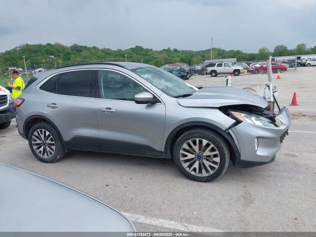 2022 FORD ESCAPE TITANIUM 13