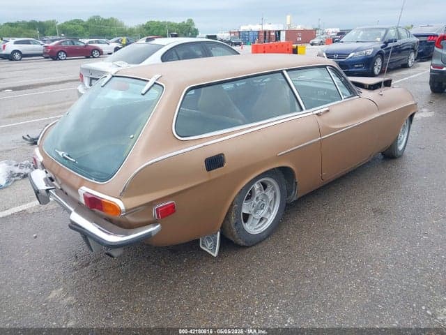 1972 VOLVO 1800 ES 4