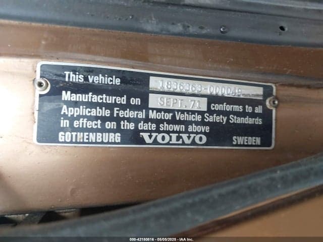 1972 VOLVO 1800 ES 9
