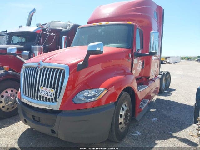 2019 INTERNATIONAL LT 2