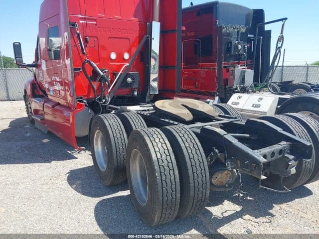 2019 INTERNATIONAL LT 3