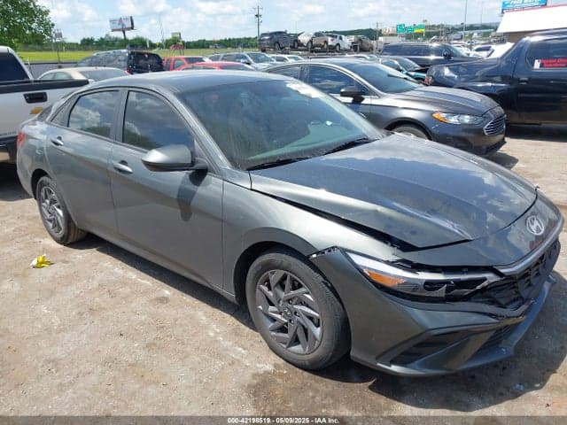 2024 HYUNDAI ELANTRA SEL 1