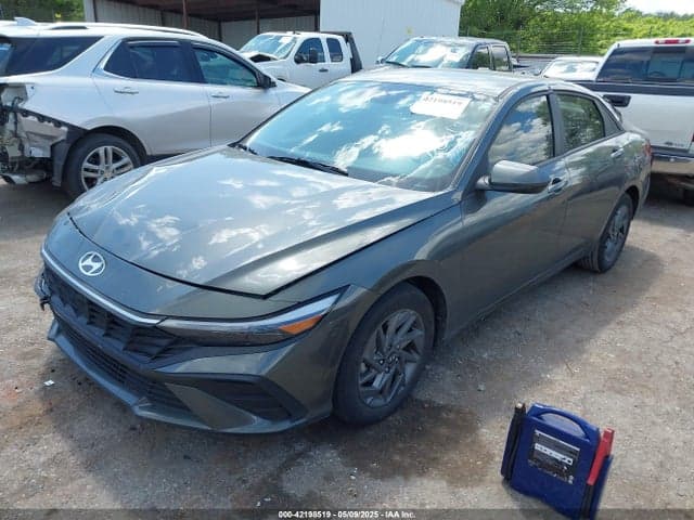 2024 HYUNDAI ELANTRA SEL 2
