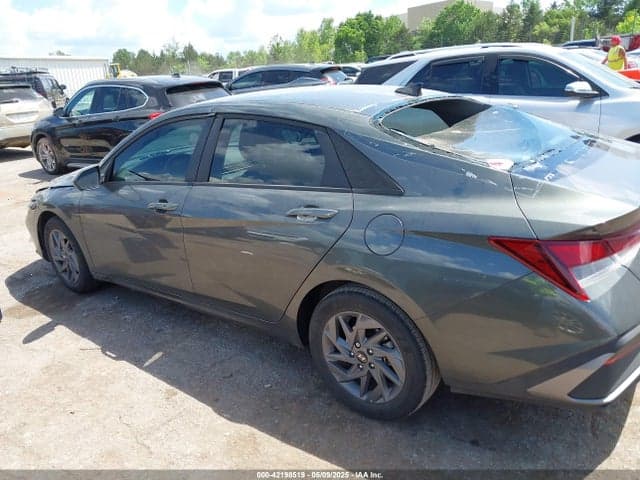2024 HYUNDAI ELANTRA SEL 14