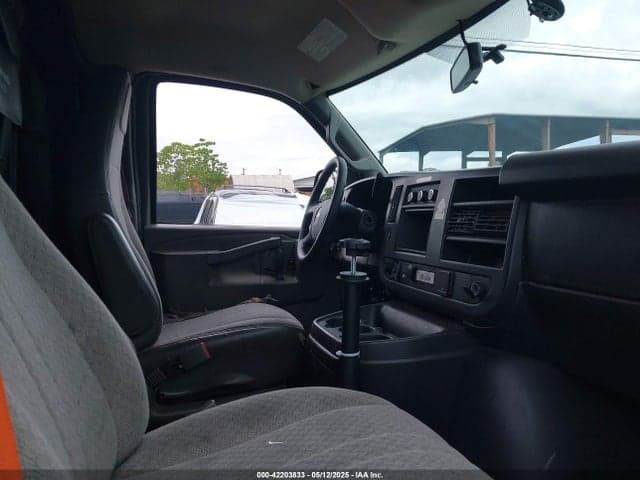 2017 CHEVROLET EXPRESS 2500 WORK VAN 5