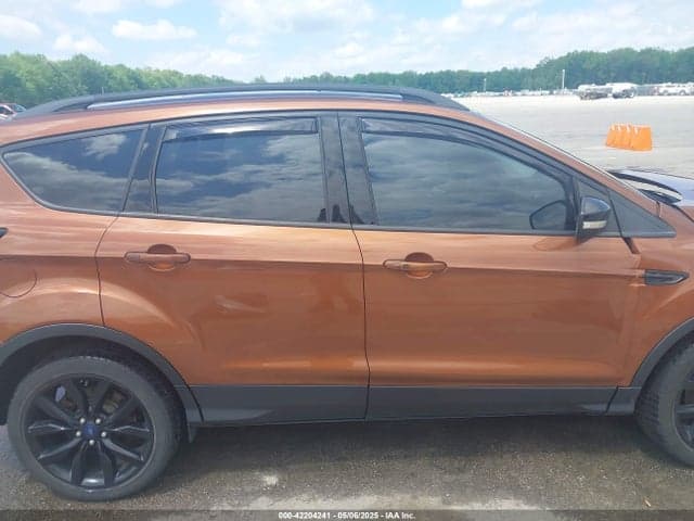 2017 FORD ESCAPE TITANIUM 14