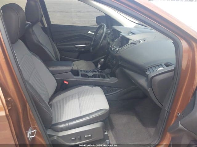 2017 FORD ESCAPE TITANIUM 5