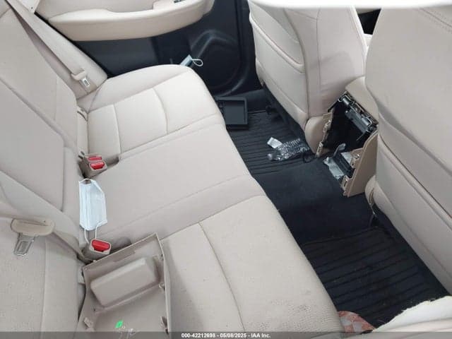 2017 SUBARU LEGACY 2.5I PREMIUM 8