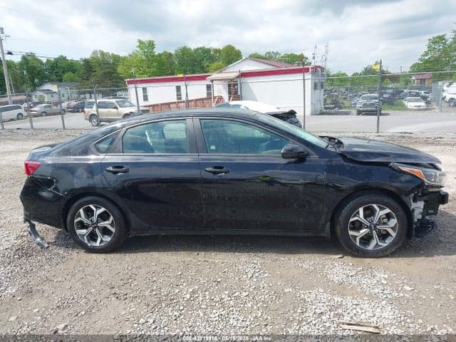 2021 KIA FORTE LXS 12