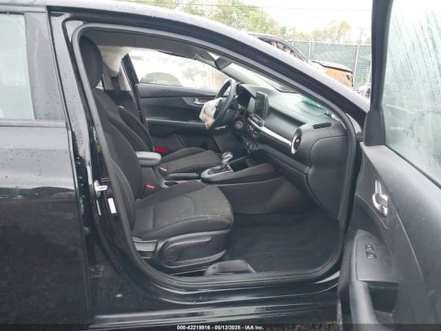 2021 KIA FORTE LXS 5