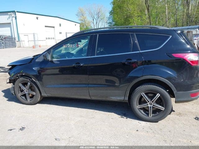 2017 FORD ESCAPE SE 15