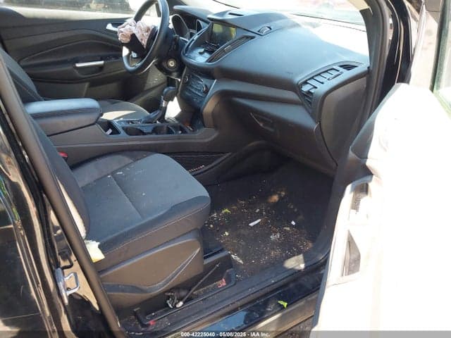 2017 FORD ESCAPE SE 5