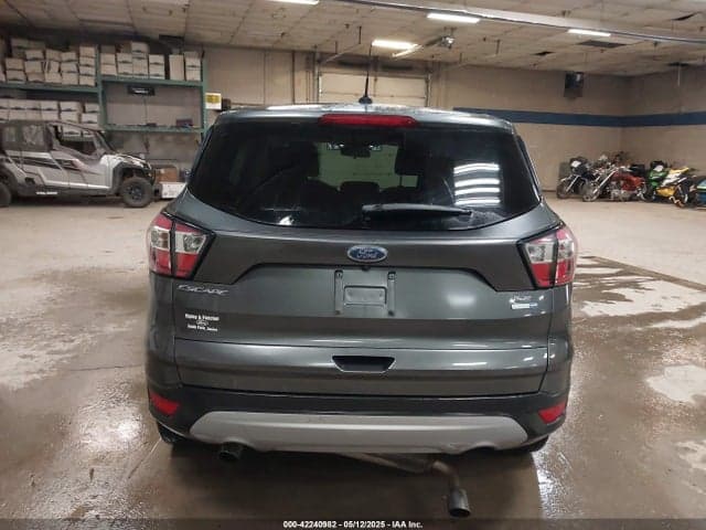 2017 FORD ESCAPE SE 16