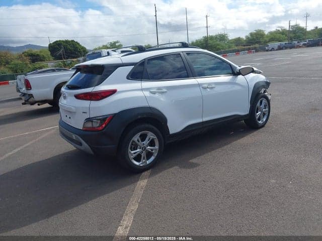 2023 HYUNDAI KONA SEL 4