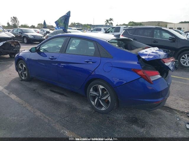 2023 HYUNDAI ELANTRA SEL 3