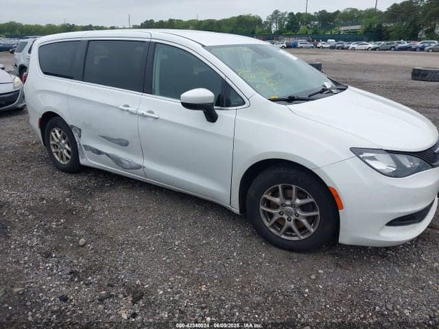 2022 CHRYSLER VOYAGER LX 1