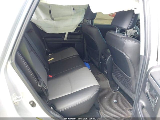 2023 TOYOTA 4RUNNER SR5 PREMIUM 8