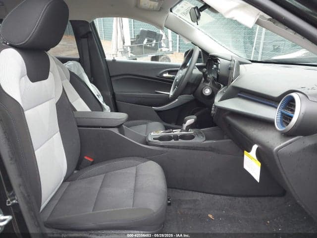 2025 CHEVROLET TRAX FWD LS 5