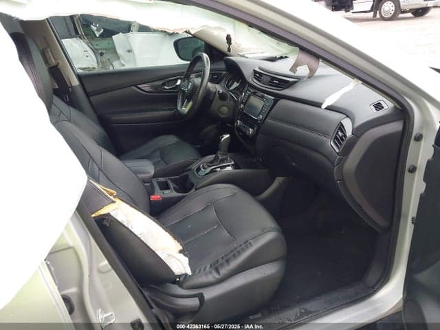 2017 NISSAN ROGUE SL 5