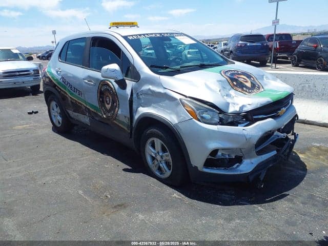 2019 CHEVROLET TRAX LS 1