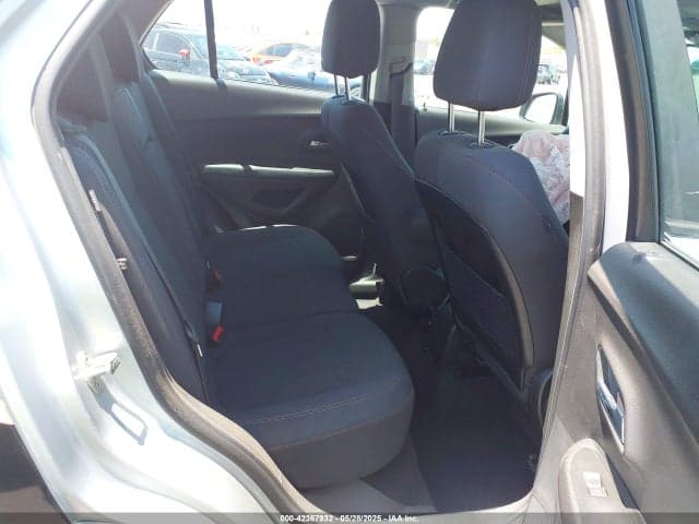 2019 CHEVROLET TRAX LS 8