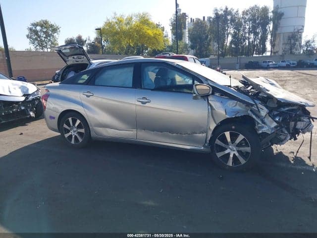 2018 TOYOTA MIRAI 13