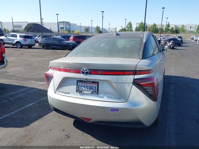 2018 TOYOTA MIRAI 16