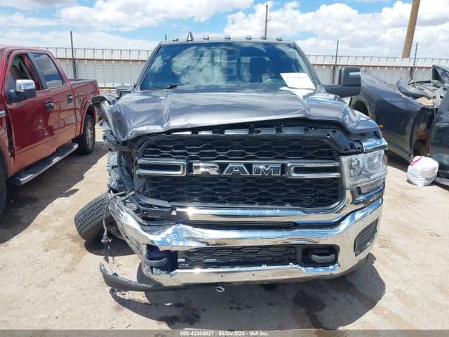 2023 RAM 3500 TRADESMAN 4X4 8' BOX 12