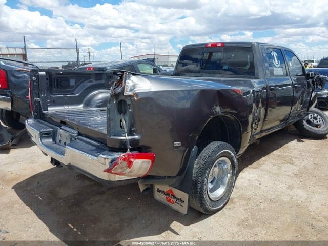 2023 RAM 3500 TRADESMAN 4X4 8' BOX 4