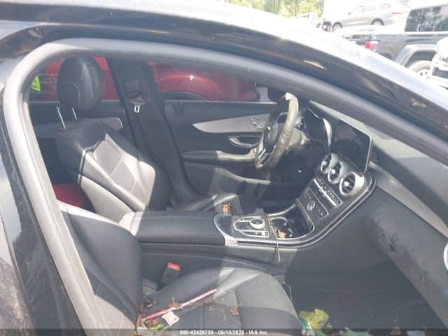 2020 MERCEDES-BENZ C 300 5