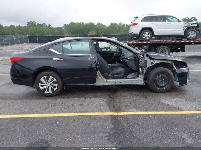 2024 NISSAN ALTIMA S FWD 14