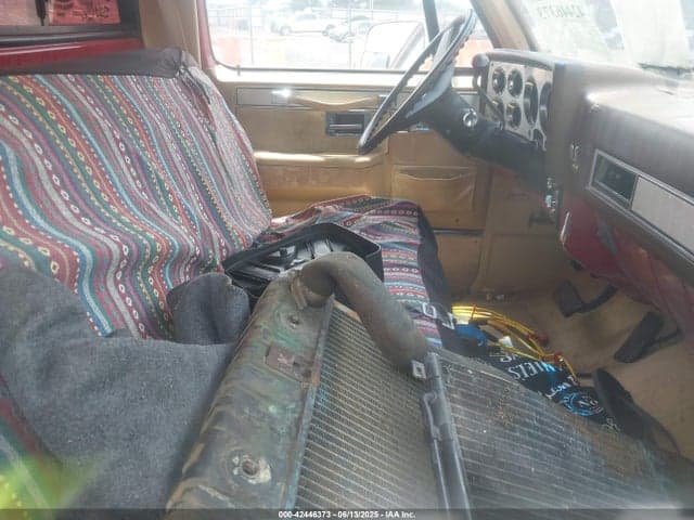 1983 GMC C2500 5