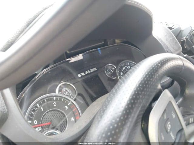 2024 RAM 3500 TRADESMAN 4X4 8' BOX 7