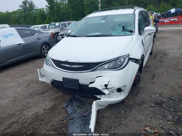 2018 CHRYSLER PACIFICA TOURING L 12