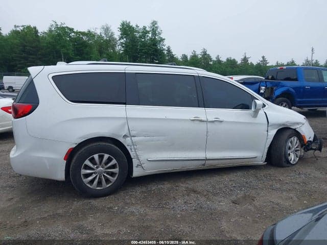 2018 CHRYSLER PACIFICA TOURING L 14