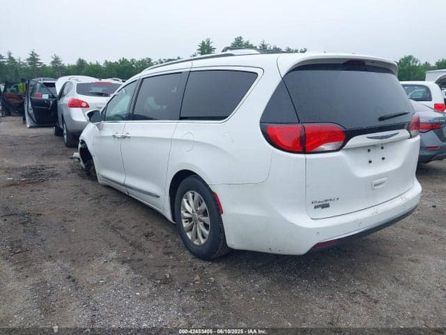 2018 CHRYSLER PACIFICA TOURING L 3